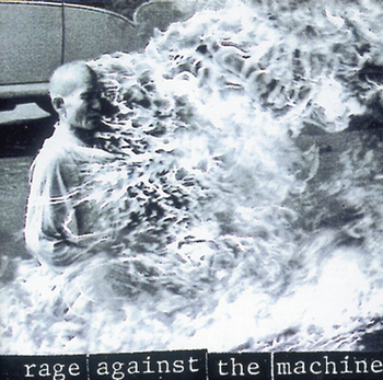 RAGE AGAINST THE MACHINE - Rage Against The Machine