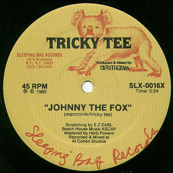 TRICKY TEE - Johnny The Fox