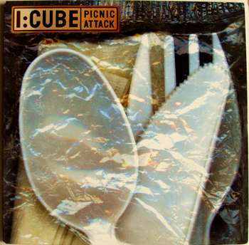 I:CUBE - Picnic Attack