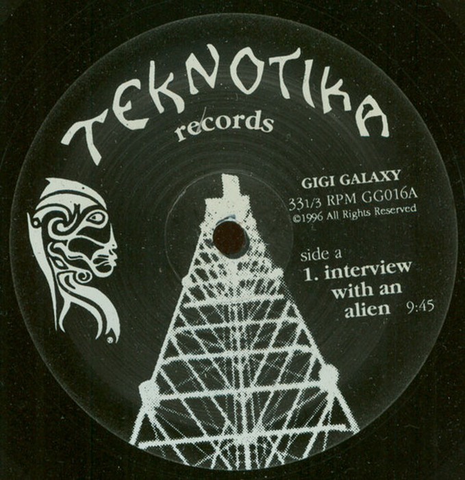GIGI GALAXY - Interview With An Alien
